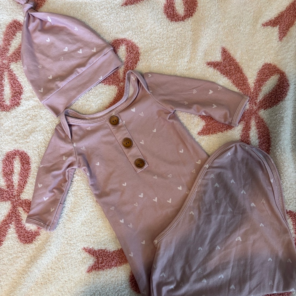 Caden Lane Gown and Hat set